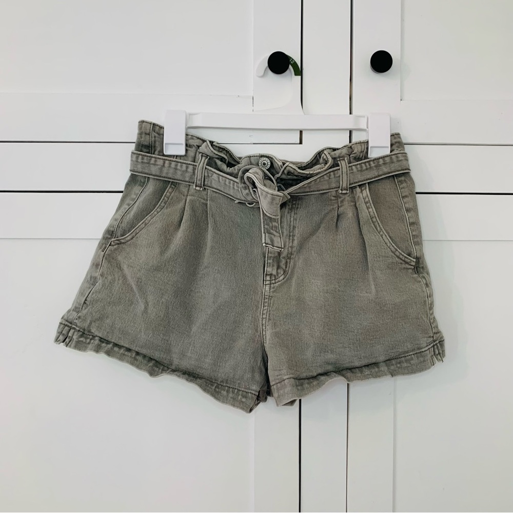 American Eagle Green Highest Rise Mom Shorts Size 4